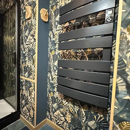 Un Cocon De Style Rénové Et Climatisé Proche Gare Apartment